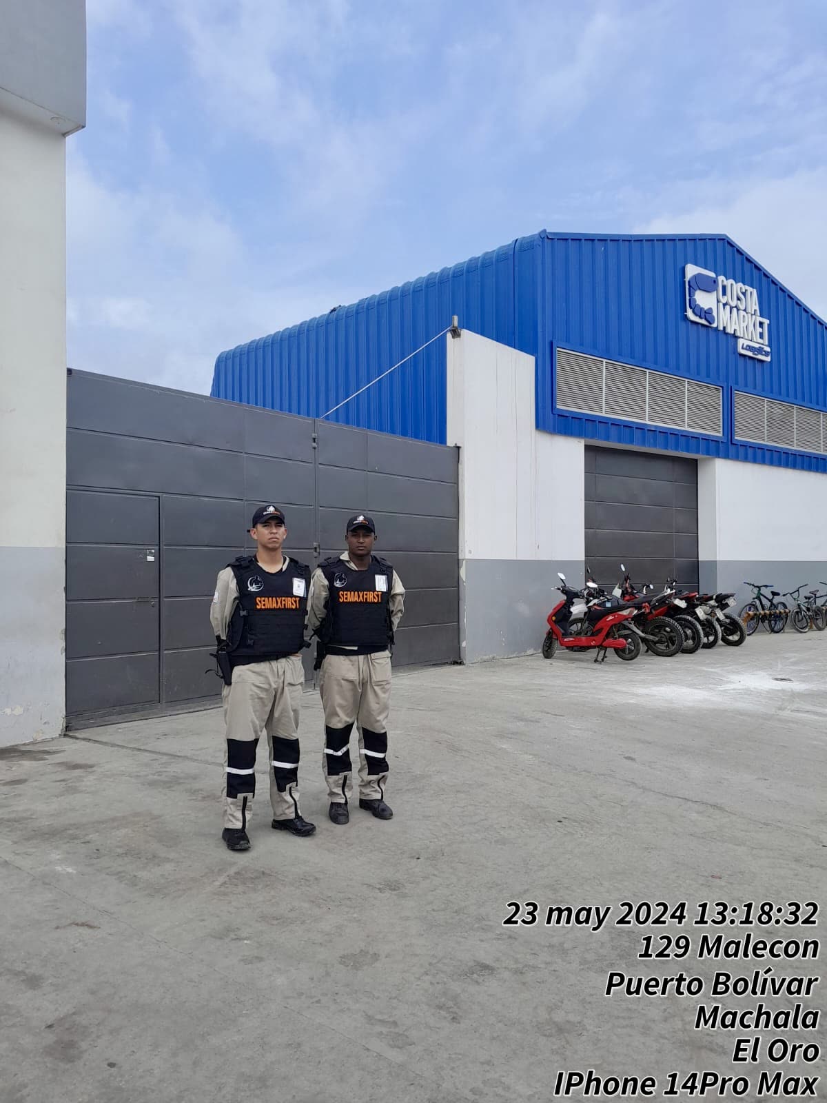 Vigilancia Semaxfirst Cía. Ltda. en Costa Market Puerto Bolívar